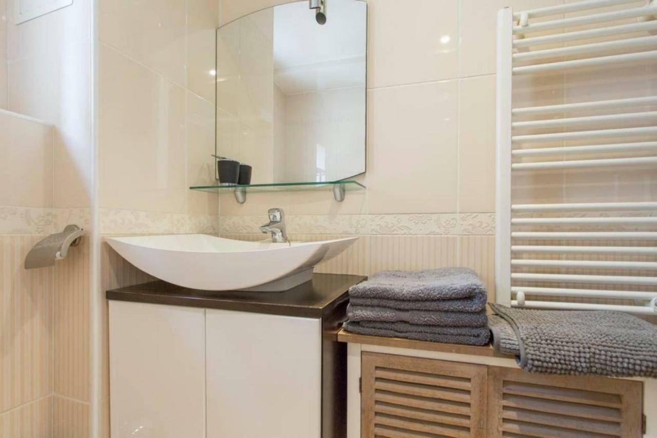 Luxurious Duplex - Of Montmartre Appartamento Parigi